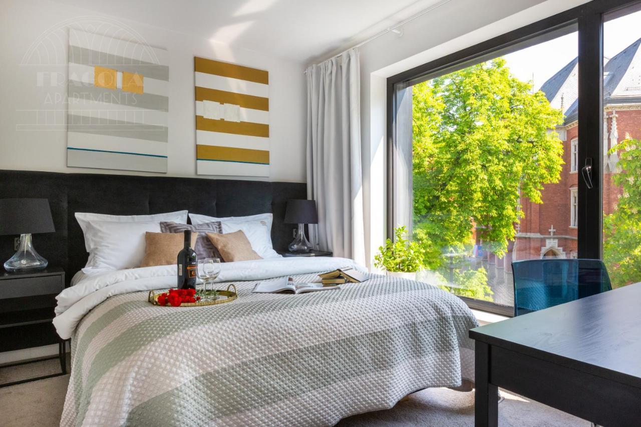 Apartamento Modern View Of Planty Park Cracovia Exterior foto